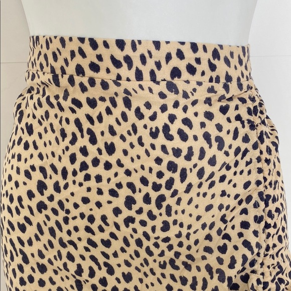 URBAN Romantics Tan and Brown Ruched Pencil Skirt Cocktail - Picture 3 of 7